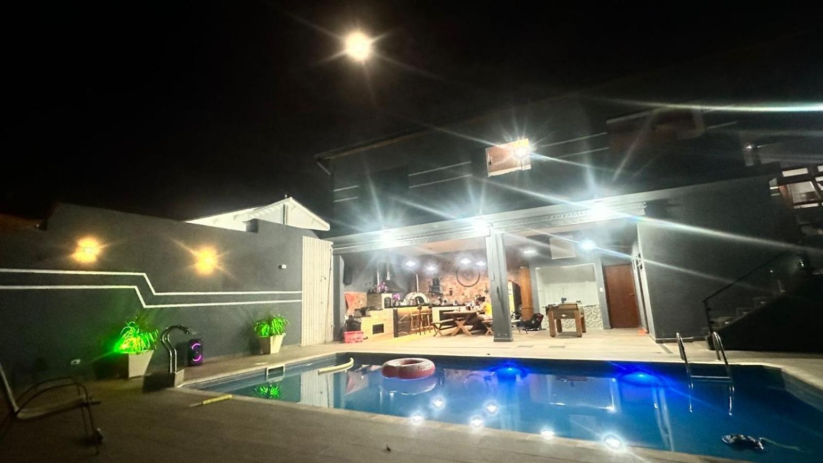 Chacara Gama Em Condominio Igarata-Sp - Jacuzzi Com Hidromassagem, Piscina E Sauna Extérieur photo