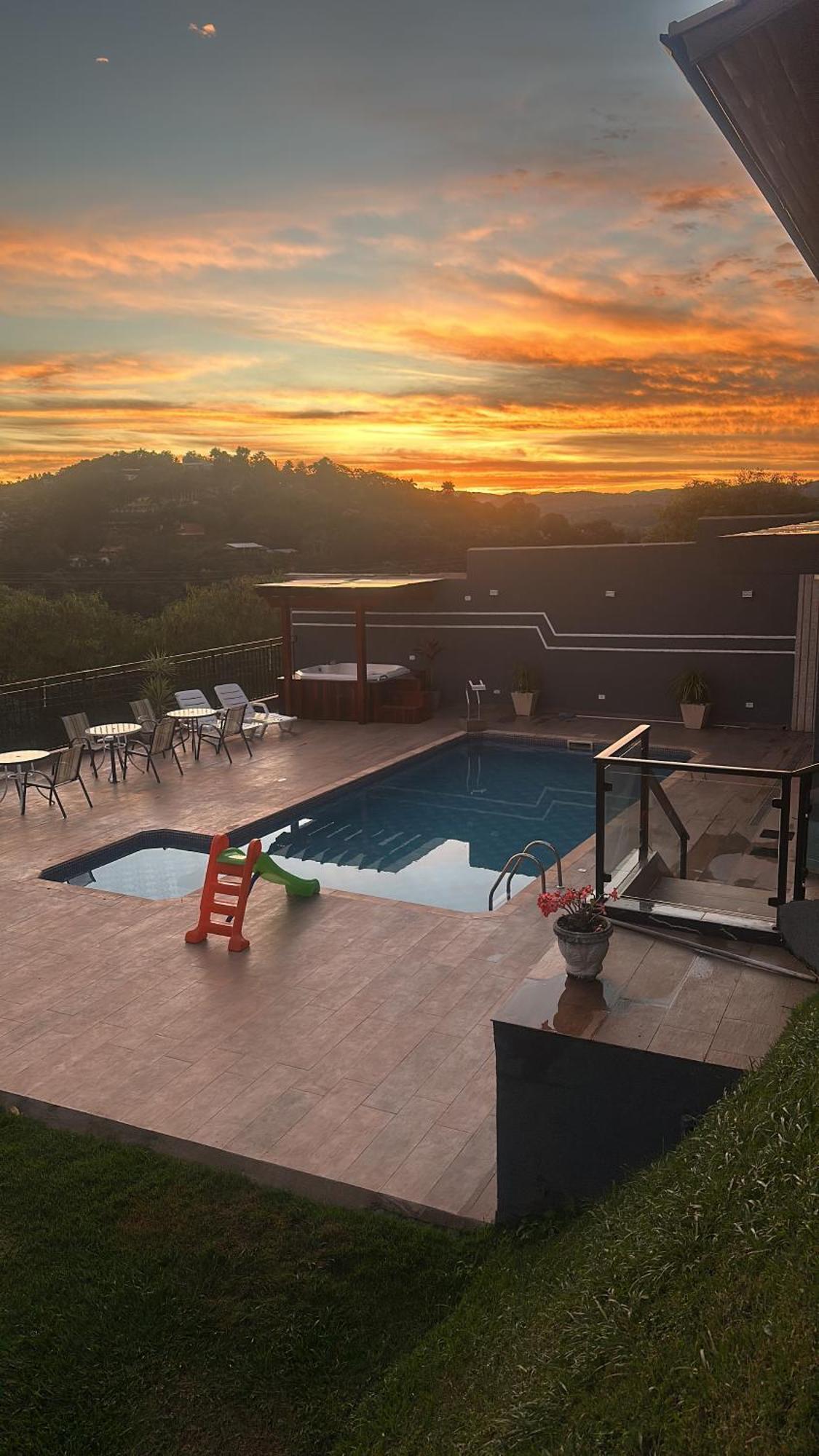 Chacara Gama Em Condominio Igarata-Sp - Jacuzzi Com Hidromassagem, Piscina E Sauna Extérieur photo